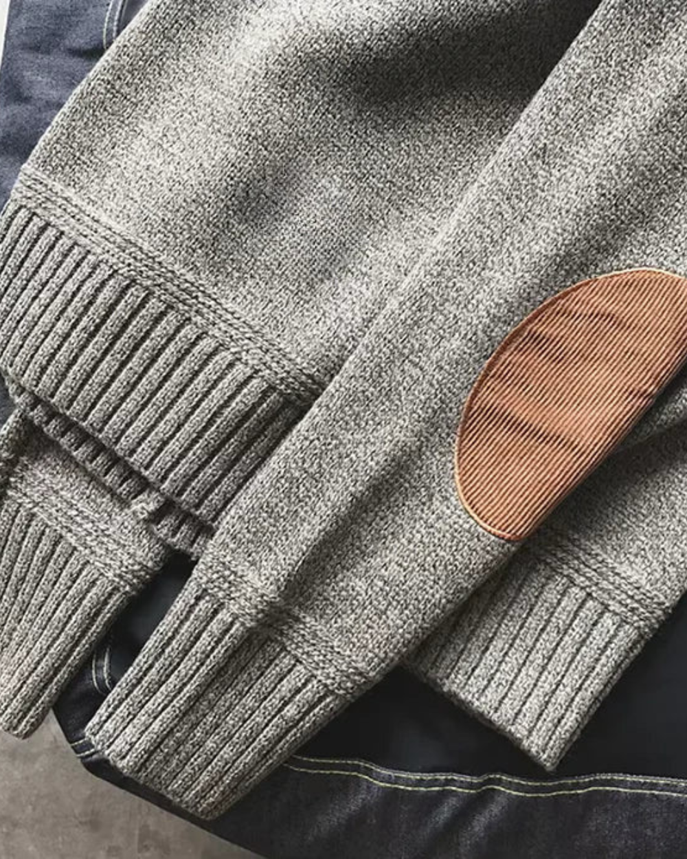 Henryk - Sweter z Wełny z Naszywkami na Łokciach